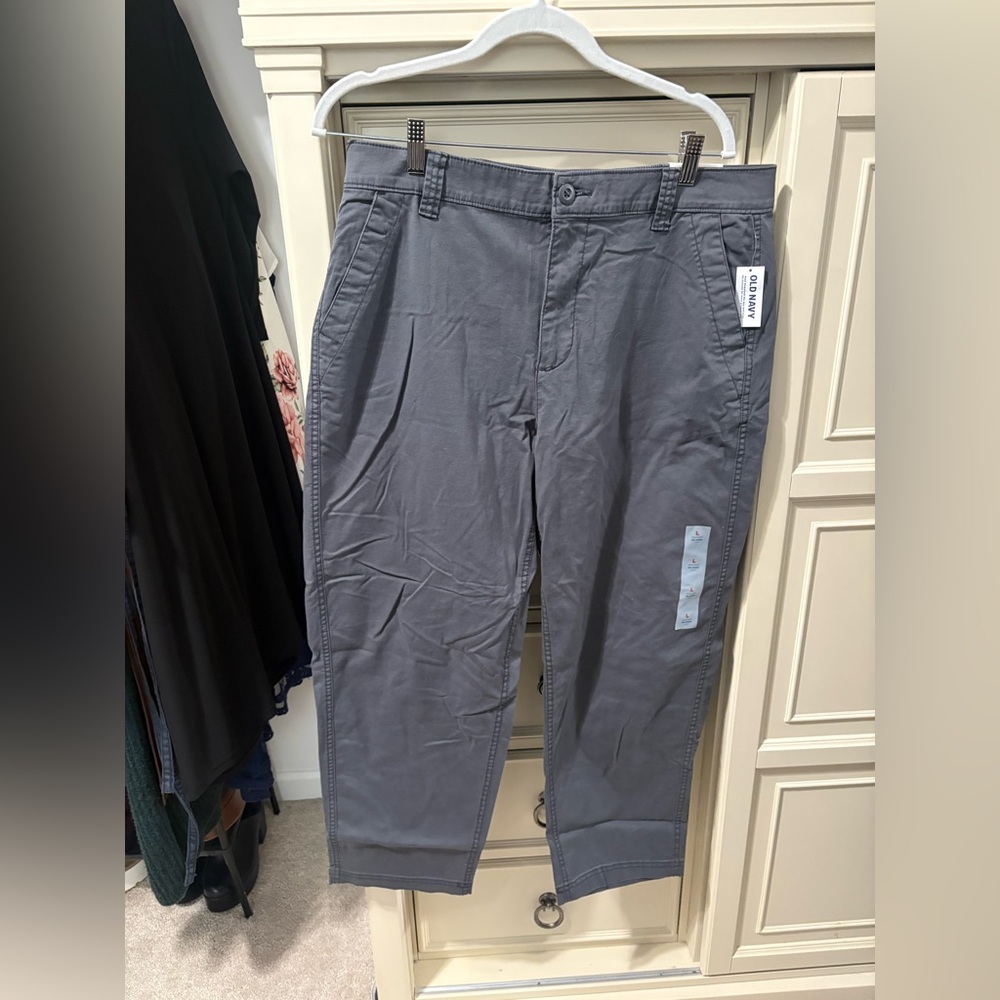 Old Navy Women’s Charcoal Gray Ankle Chino Pants